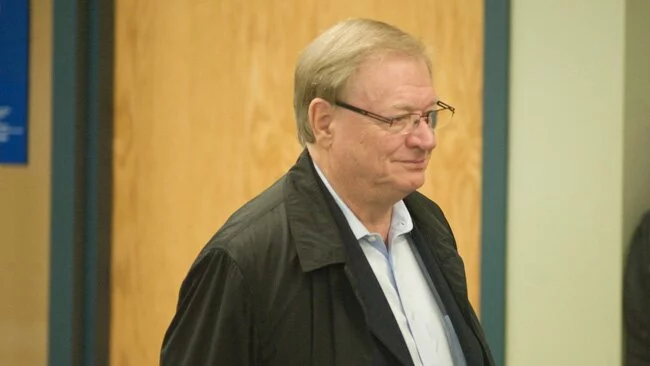 Laval veut récupérer des millions de dollars de collusion Laval veut récupérer des millions de dollars de collusion