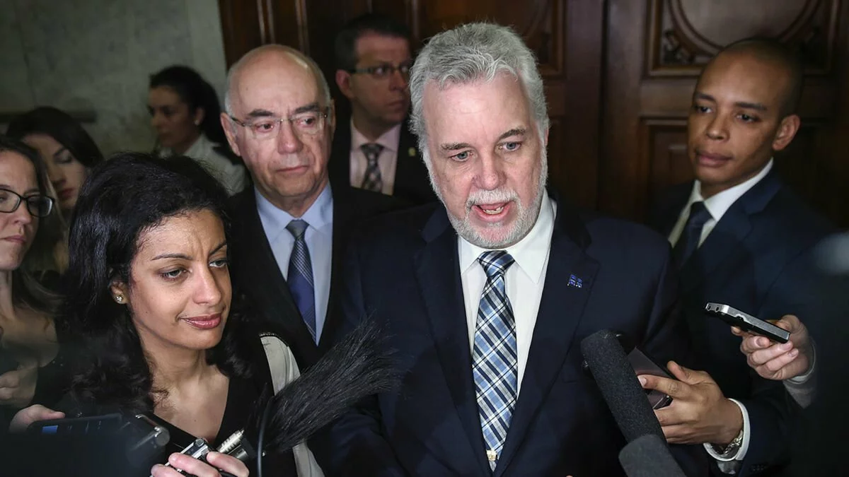 Le fédéral doit absolument investir Philippe Couillard Le fédéral doit absolument investir Philippe Couillard
