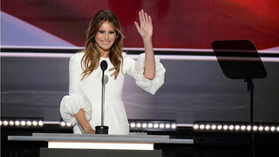 Melania Trump demande qu’on excuse son mari