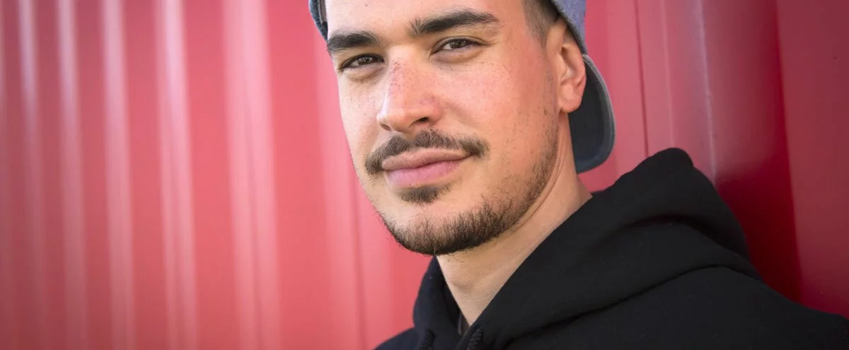 Une année charnière pour un artiste engagé Une année charnière pour un artiste engagé